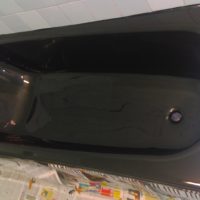 Наливная ванна черным жидким акрилом - фото №2